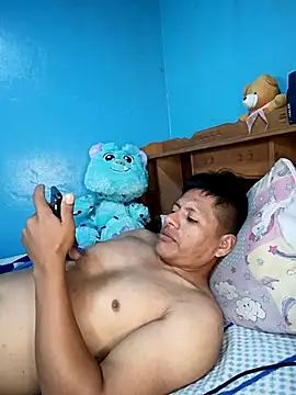 alexchir4 online show from 12-20-25, 03:15