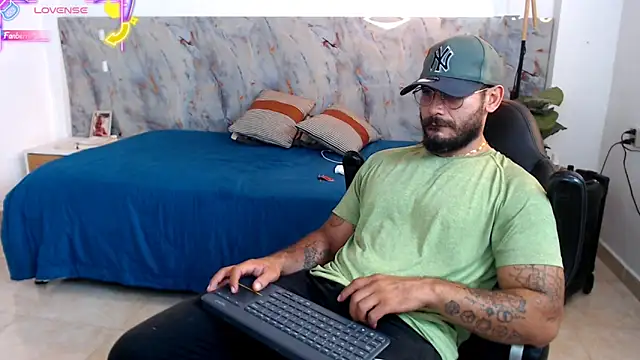 hanz col online show from 12-17-25, 01:54