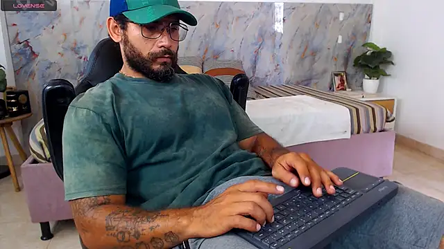 hanz col online show from 04-22-26, 02:13