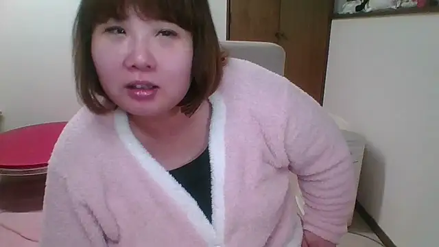 Snapshot of SAKU-RA-chan chatting on 02-25-26, 01:33 SAKU-RA-chan online show from 02-25-26, 01:33