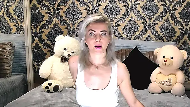 Snapshot of Aly_girl1 chatting on 03-02-25, 10:26 Aly girl1 online show from 03-02-25, 10:26