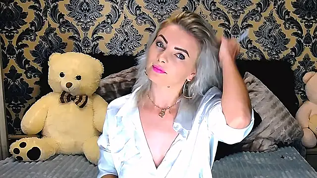 Snapshot of Aly_girl1 chatting on 02-14-25, 10:17 Aly girl1 online show from 02-14-25, 10:17