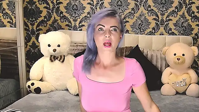 Snapshot of Aly_girl1 chatting on 03-22-25, 10:17 Aly girl1 online show from 03-22-25, 10:17