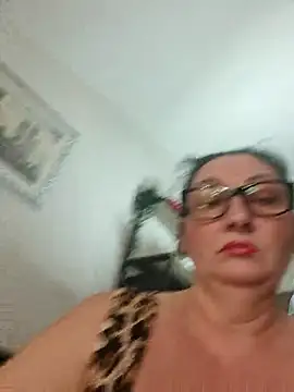 Snapshot of Genoveva73sexy chatting on 10-01-25, 02:10 Genoveva73sexy online show from 10-01-25, 02:10