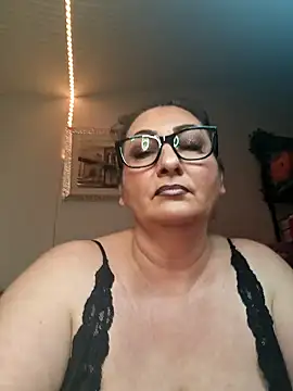 Snapshot of Genoveva73sexy chatting on 02-24-25, 05:42 Genoveva73sexy online show from 02-24-25, 05:42