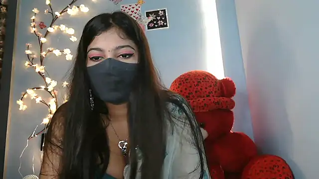 Snapshot of Reena_Singh53 chatting on 10-05-25, 11:56 Reena Singh53 online show from 10-05-25, 11:56