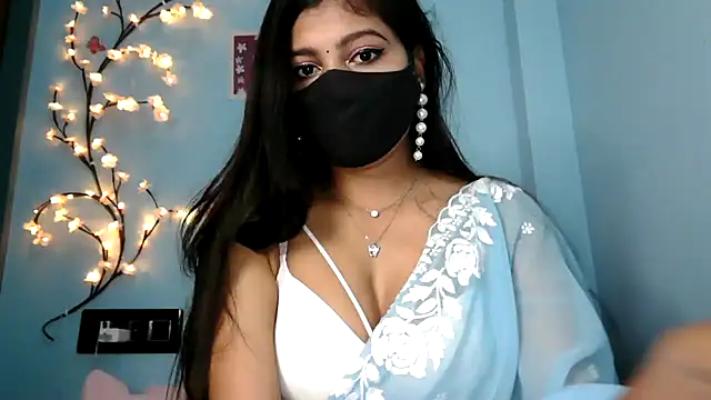 Snapshot of Reena_Singh53 chatting on 09-11-25, 01:33 Reena Singh53 online show from 09-11-25, 01:33