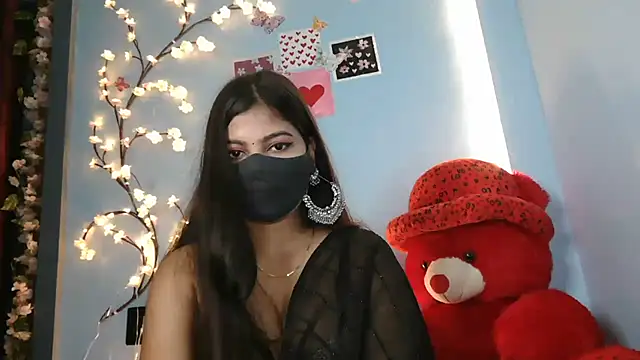 Snapshot of Reena_Singh53 chatting on 10-06-25, 12:28 Reena Singh53 online show from 10-06-25, 12:28