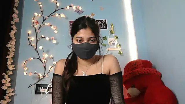 Reena Singh53 online show from 11-02-25, 02:44