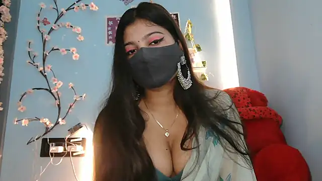 Reena Singh53 online show from 11-04-25, 06:28