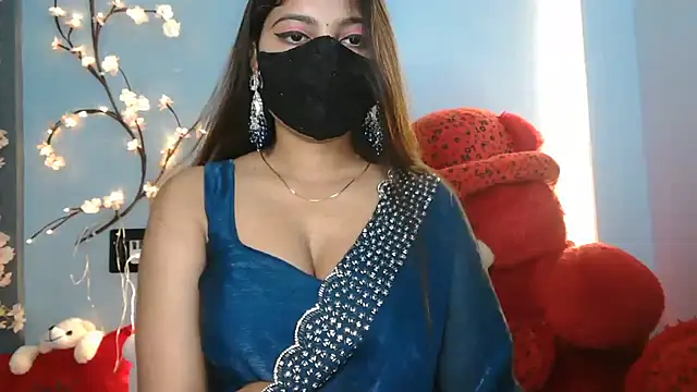 Reena Singh53 online show from 12-20-25, 02:09