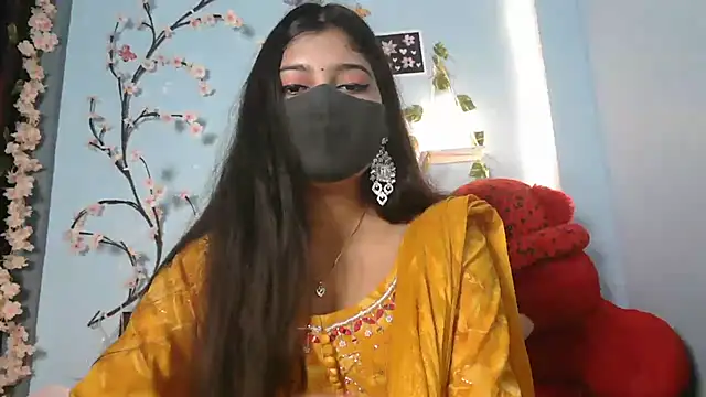 Snapshot of Reena_Singh53 chatting on 10-25-25, 12:17 Reena Singh53 online show from 10-25-25, 12:17