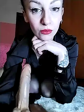 Snapshot of dahlia_82 chatting on 02-06-26, 10:33 dahlia 82 online show from 02-06-26, 10:33