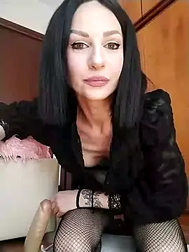 dahlia 82 online show from 05-22-26, 12:14