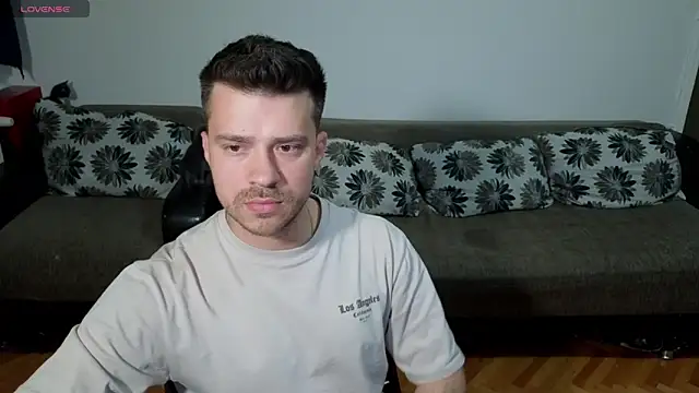 Snapshot of JohnnyStepBro chatting on 05-30-26, 06:35 JohnnyStepBro online show from 05-30-26, 06:35