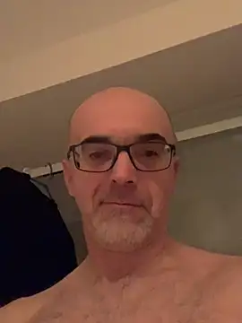 Snapshot of MaxVain chatting on 12-30-24, 05:15 MaxVain online show from 12-30-24, 05:15