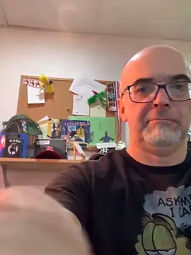 Snapshot of MaxVain chatting on 12-02-24, 08:06 MaxVain online show from 12-02-24, 08:06