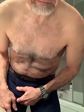 Snapshot of MaxVain chatting on 02-22-25, 02:28 MaxVain online show from 02-22-25, 02:28