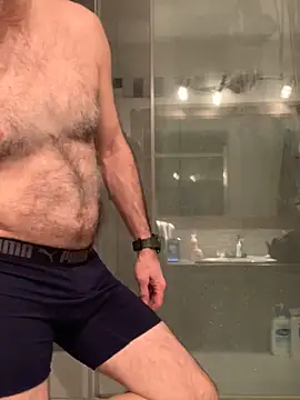 Snapshot of MaxVain chatting on 03-21-25, 01:56 MaxVain online show from 03-21-25, 01:56