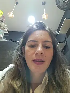 Hanny 24 online show from 11-18-25, 11:48