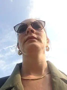 Hanny 24 online show from 02-16-25, 01:49