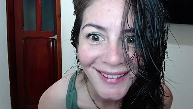 Snapshot of Hanny_24 chatting on 07-06-26, 09:27 Hanny 24 online show from 07-06-26, 09:27