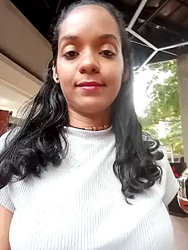 Snapshot of anitagrenn chatting on 02-06-25, 08:45 anitagrenn online show from 02-06-25, 08:45