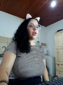 Snapshot of babyluna939 chatting on 02-21-26, 10:23 babyluna939 online show from 02-21-26, 10:23