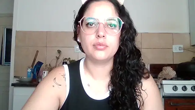 Snapshot of babyluna939 chatting on 02-20-26, 02:41 babyluna939 online show from 02-20-26, 02:41