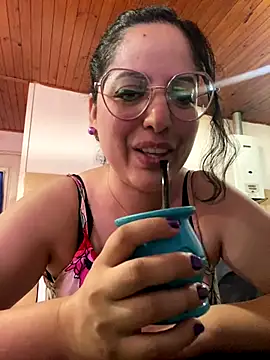 babyluna939 online show from 12-15-25, 04:02