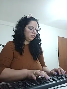 Snapshot of babyluna939 chatting on 07-19-26, 09:06 babyluna939 online show from 07-19-26, 09:06