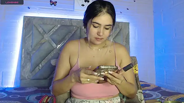 tami vega online show from 05-04-26, 12:41
