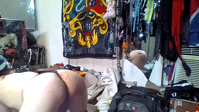 slinginbigD online show from 10-31-25, 04:53