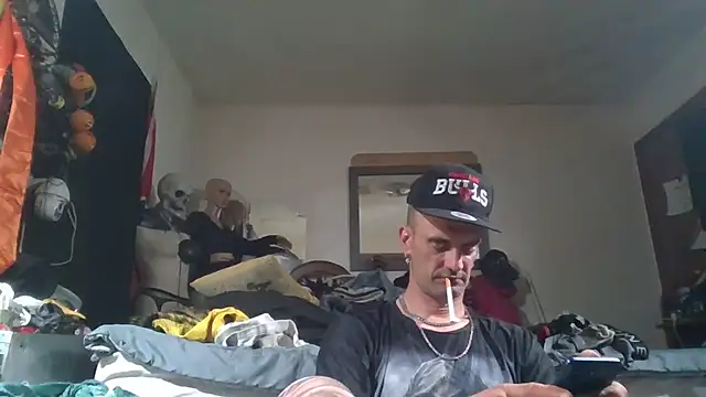 Snapshot of slinginbigD chatting on 07-18-26, 06:00 slinginbigD online show from 07-18-26, 06:00
