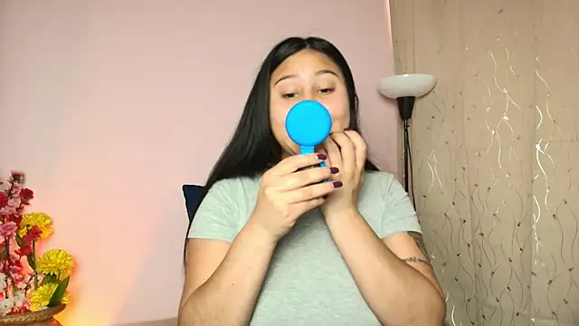 Little Ivy online show from 02-10-26, 03:44