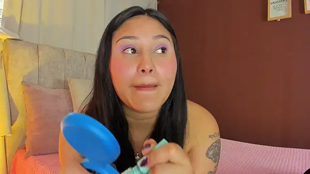 Little Ivy online show from 10-15-25, 07:33