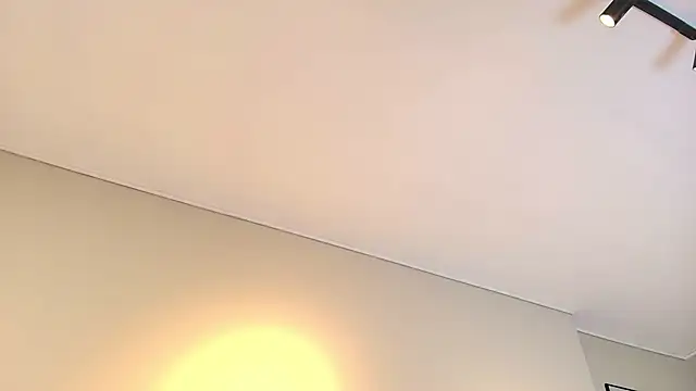 Isis Osman online show from 03-18-26, 07:26