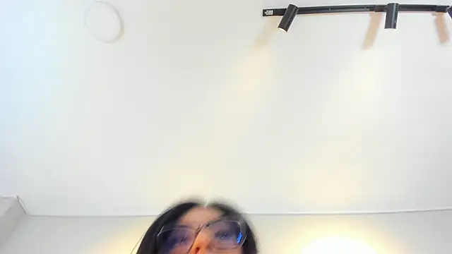 Isis Osman online show from 01-06-26, 07:07