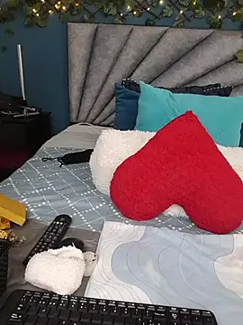 Grey Lorenz11 online show from 03-12-26, 09:46