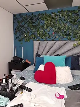 Grey Lorenz11 online show from 03-05-26, 09:17