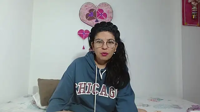 anybellucci43 online show from 11-12-25, 04:05