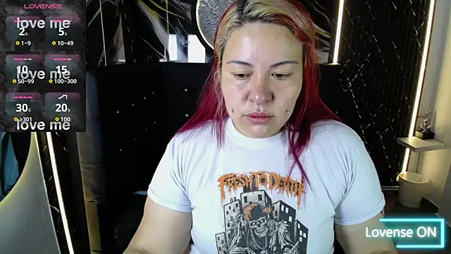 Bruja  Scarlata online show from 10-30-25, 09:29