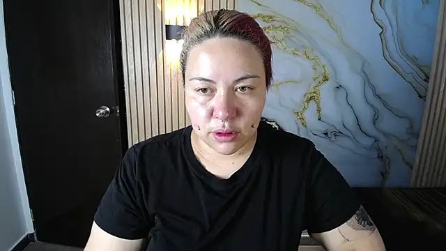 Bruja  Scarlata online show from 10-29-25, 10:03