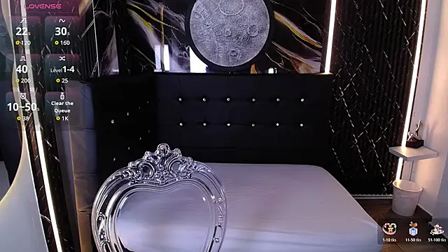 Bruja  Scarlata online show from 10-21-25, 10:14