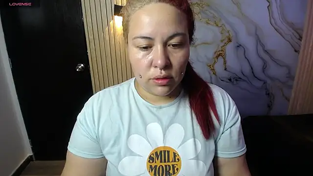 Bruja  Scarlata online show from 10-02-25, 10:18