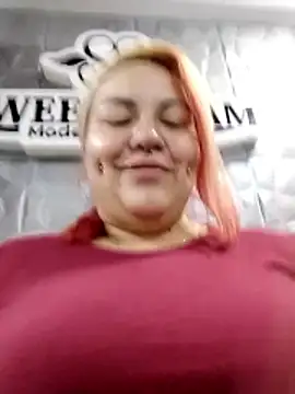 Bruja  Scarlata online show from 12-17-25, 10:09