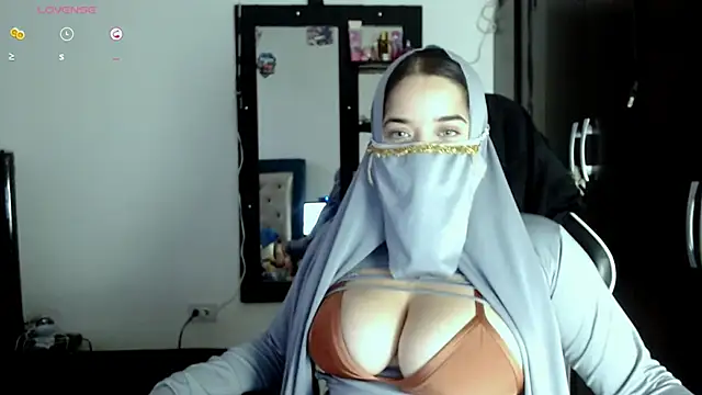 janna isa online show from 09-10-25, 08:19