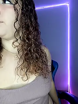   elissa online show from 11-10-25, 04:06