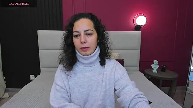 Linda Insatiable online show from 09-29-25, 01:23