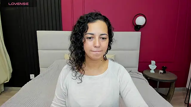 Linda Insatiable online show from 10-13-25, 01:29